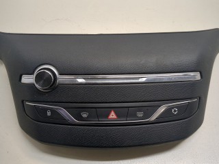 Панель управления магнитолой, ориг. номер 96777660ZD, Peugeot 308 2011-2015