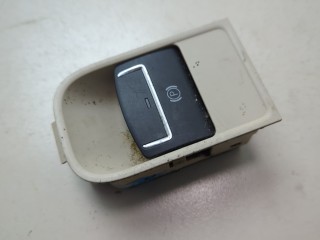 Кнопка стояночного тормоза (ручника), ориг. номер 7N0927225A, Volkswagen Tiguan 2011-2019