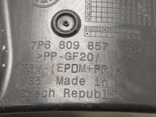 Лючок бензобака, ориг. номер 7P6809857, Volkswagen Touareg 2014-2018