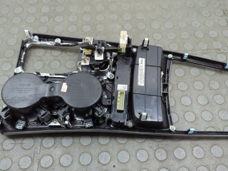 Пластик центральной консоли левый, ориг. номер B4701505150, KIA Stinger 2017-2021