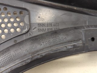 Жабо под дворники (дождевик) левое переднее, ориг. номер 84931878, Chevrolet Equinox 2017-2021