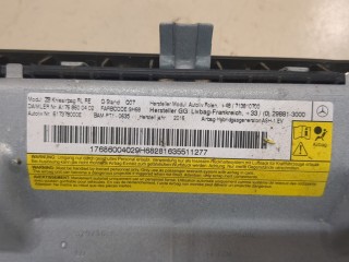 Подушка безопасности коленная, ориг. номер 1768600402, Mercedes GLA X156 2013-2017