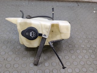 Бачок омывателя Hummer H3 2005-2010