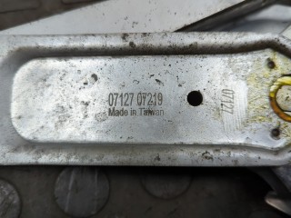 Стеклоподъемник электрический левый передний, ориг. номер 6980248050, Toyota Highlander 2007-2010