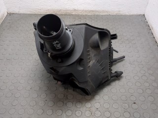 Корпус воздушного фильтра Audi A6 2004-2008