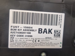 Блок управления бортовой сети (Body Control Module), ориг. номер FU5T15604, Ford Edge 2015-2018