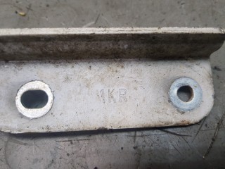 Петля капота правая, ориг. номер 65400BA60A, Nissan Juke 2010-2014