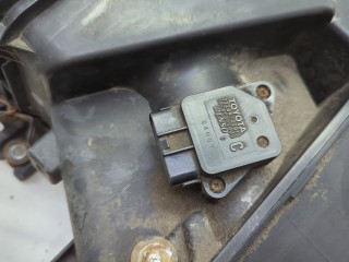 Корпус воздушного фильтра, ориг. номер 1770031531, Toyota FJ Cruiser 2006-2022