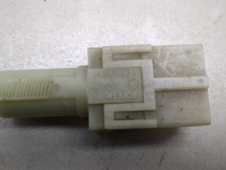 Концевик педали тормоза, ориг. номер 15118447, 15914909, Hummer H3 2005-2010