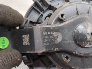 Двигатель отопителя (моторчик печки), ориг. номер 42737329, Buick Encore GX 2019-2023