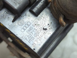 Насос водяной (помпа), ориг. номер 5N0965561, Volkswagen Transporter 5 2009-2015
