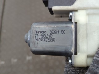 Двигатель стеклоподъемника левый задний, ориг. номер 962619100, Volkswagen Passat 2011-2015