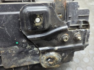 Полка под АКБ, ориг. номер 23128537, Buick Regal 2009-2013