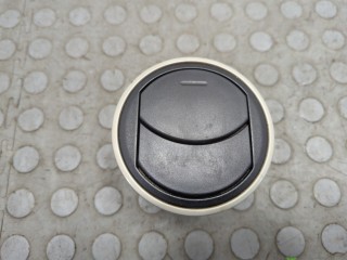 Дефлектор обдува салона, ориг. номер GS3L64730F02, Mazda 6 2007-2010