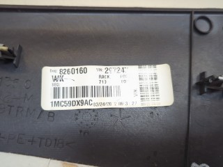 Пластик (обшивка) салона левый, ориг. номер 1MC59DX9AC, Jeep Grand Cherokee 2010-2013