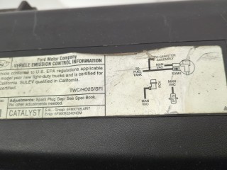 Накладка замка капота, ориг. номер 5L7419E525, Lincoln Navigator 2002-2006
