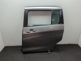 Стекло боковой двери левое заднее Mazda 5 2010-2015