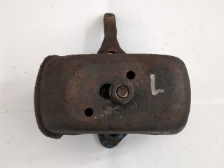 Подушка крепления двигателя левая, Toyota Previa 1994-2000