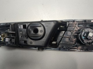 Ручка двери салона правая задняя, ориг. номер HT4Z5822600AF, Ford Edge 2018-2023