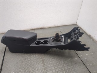 Подлокотник левый передний, ориг. номер 17A864207A, Volkswagen Jetta 7 2018-2022