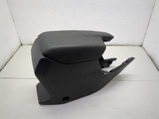 Подлокотник левый передний, ориг. номер 92174FL00A, 92114FL000VH, Subaru Impreza 2016-2019