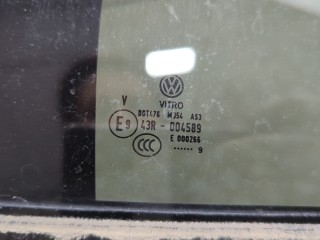 Стекло форточки двери правое заднее, ориг. номер 5NN845214K, Volkswagen Tiguan 2011-2019