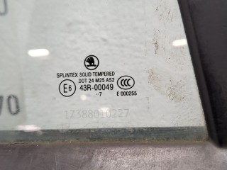 Дверь боковая (легковая) правая задняя, ориг. номер 1Z5833056, Skoda Octavia 2000-2011