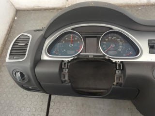 Панель передняя салона (торпедо), ориг. номер 4L1857041N, Audi Q7 2009-2015