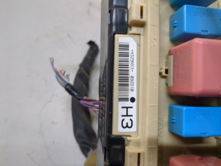 Блок предохранителей, ориг. номер 827300E590, Toyota Highlander 2010-2013