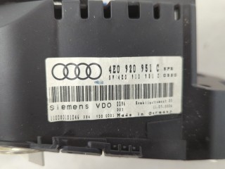 Щиток приборов (приборная панель), ориг. номер 4E0920951C, Audi A8 2005-2007