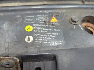 Рамка капота, ориг. номер 8200589928, Renault Megane 2006-2009