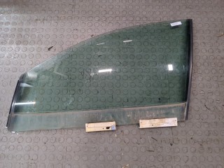 Стекло боковой двери левое переднее Opel Omega 1999-2004