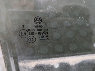 Стекло боковой двери правое заднее, ориг. номер 5NN845026, Volkswagen Tiguan 2011-2019