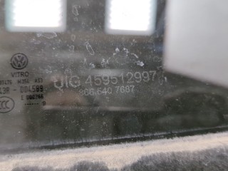 Стекло боковой двери правое заднее, ориг. номер 5NN845026, Volkswagen Tiguan 2011-2019