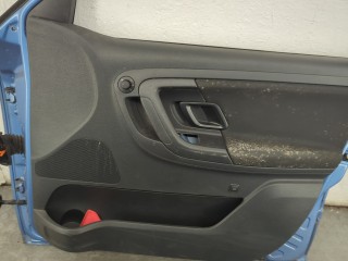 Стекло боковой двери правое переднее, ориг. номер 5J0845022G, Skoda Fabia 2010-2014