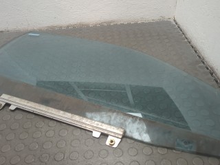 Стекло боковой двери правое переднее Mercedes CLK W208 1999-2003