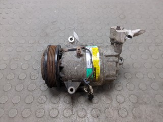 Компрессор кондиционера Opel Zafira B 2005-2008
