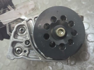Насос масляный, ориг. номер 04L145208H, Volkswagen Caddy 2015-2020