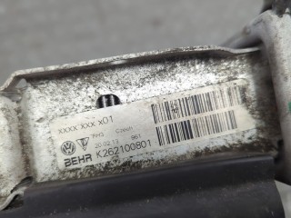 Радиатор охлаждения двигателя, ориг. номер 7L0121253A, Audi Q7 2009-2015