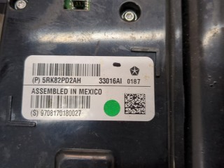 Фонарь салона (плафон), ориг. номер 5RK82PD2AH, Chrysler Pacifica 2016-2020