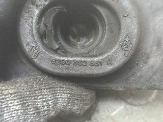 Подушка крепления КПП, Renault Megane 2002-2006