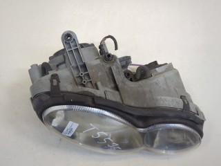 Фара (передняя) правая, ориг. номер A2098202861, Mercedes CLK W209 2002-2005