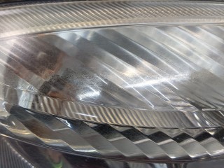Фара (передняя) правая, ориг. номер 5J2941018, Skoda Fabia 2007-2010