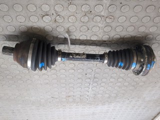 Полуось (приводной вал, шрус) левая передняя, ориг. номер 5Q6407271E, Volkswagen Jetta 7 2018-2022