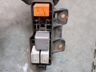 Блок реле, ориг. номер 8274105050, 8266305060, Toyota Corolla Verso 2004-2007