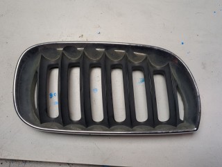 Решетка радиатора BMW X3 E83 2003-2006