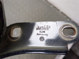 Петля крышки багажника правая, ориг. номер 3C5827302B, Volkswagen Passat 2011-2015