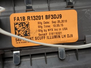 Пластик (обшивка) салона левый, ориг. номер FA1BR13201BF3DJ9, Lincoln Nautilus 2017-2021