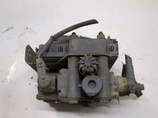 Блок клапанов, ориг. номер A0013271325, Mercedes Actros MP4 2011-2026