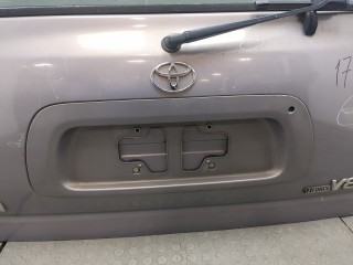 Фонарь дополнительный (стоп-сигнал), ориг. номер 815700C020, Toyota Sequoia 2000-2004